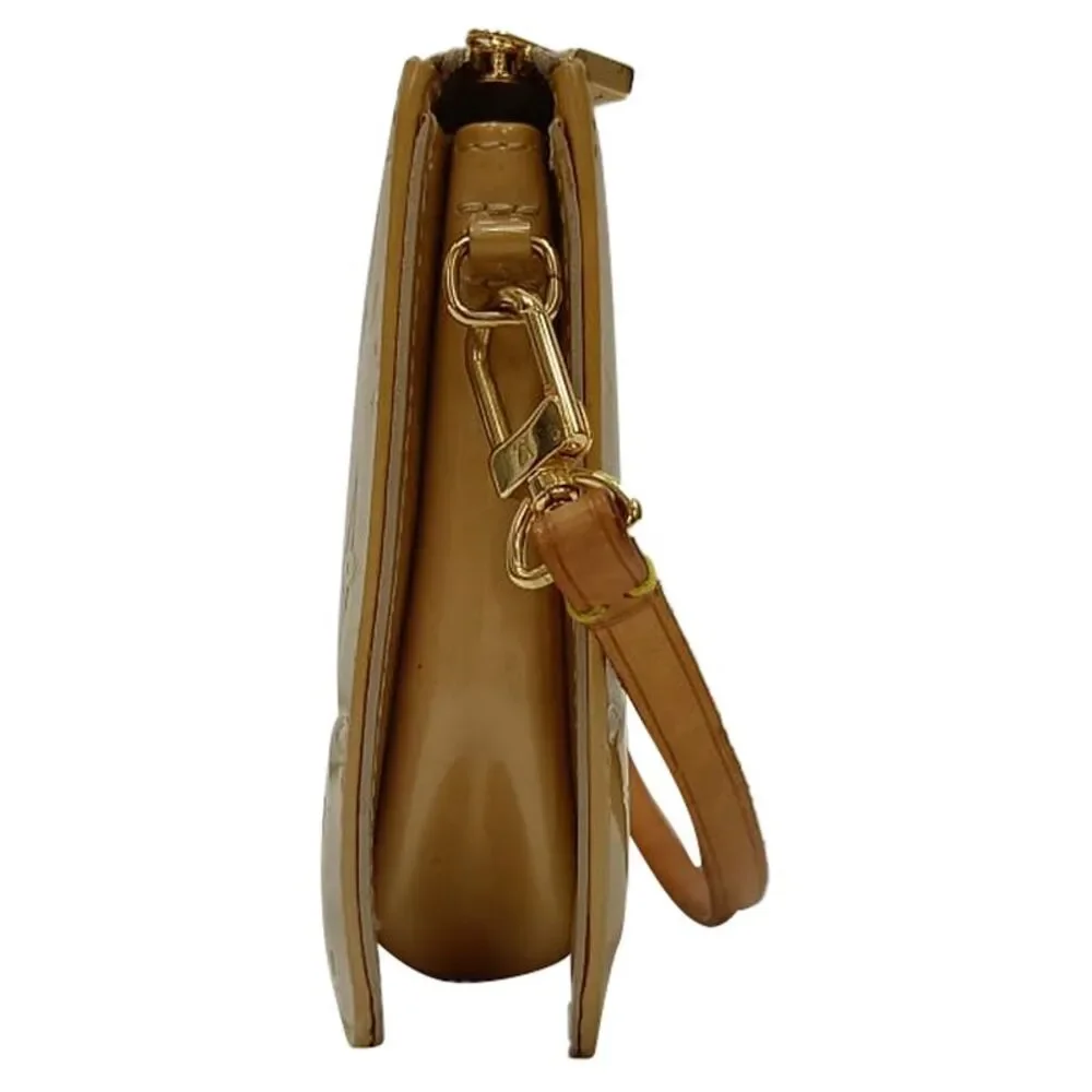 Louis Vuitton Lexington Monogram Pochette Bag in Beige Patent Leather - Picture 2 of 12